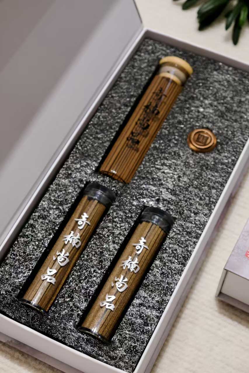 Gift pack Qi Nan incense