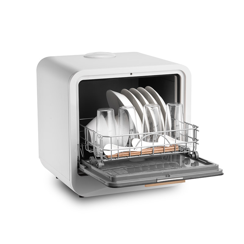 Desktop dishwasher